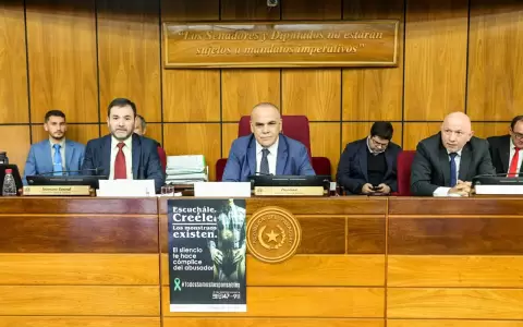 Congreso desacatar�a eventual orden de restituci�n de Kattya Gonz�lez