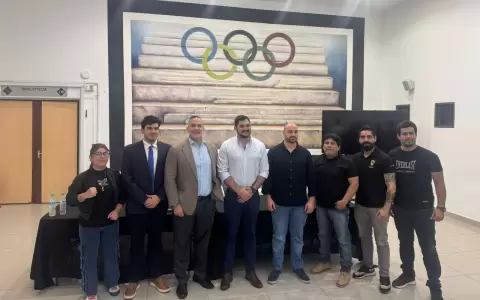 Nuevo round para el boxeo paraguayo: Raimundo Rol�n Dom�nguez asume la presidencia de la APBA