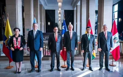 Los ministros de Exteriores de Ecuador, Argentina, Chile, Bolivia y Per�.