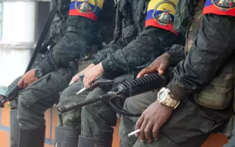 Guerrilleros de las disidencias de las FARC.