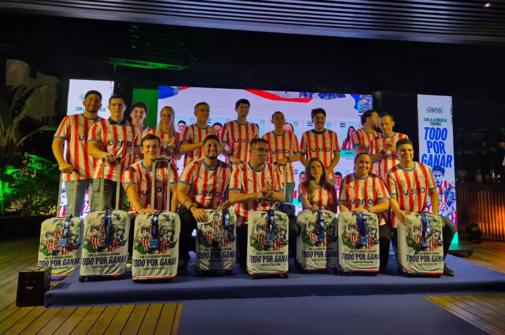 ueno bank entreg� paquetes al Mundial a sus clientes fieles ganadores de la campa�a "Todo por ganar". Foto: Macarena Barreto / El Nacional.