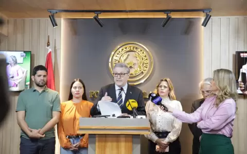 Sectores de la oposici�n en el Senado.