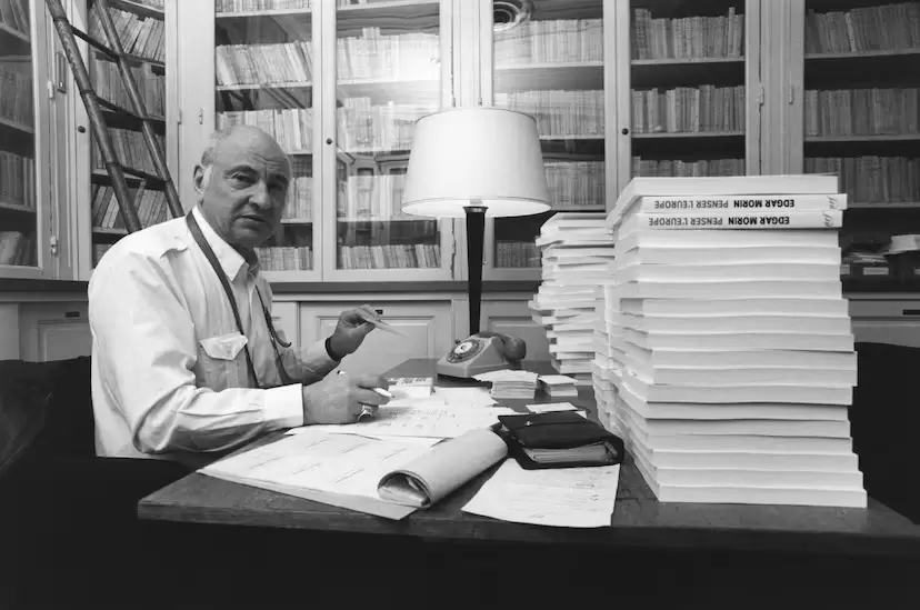 Retrato del pensador franc�s Edgar Morin (1980). (Foto: Alain Denize / Gamma-Rapho v�a Getty Images)