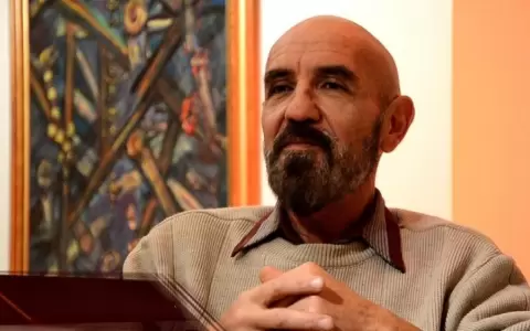 Enrique Saint-Mart�n.