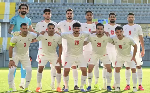 Delegaci�n iran� para el Mundial entrega sus pasaportes en la embajada de EEUU en Turqu�a