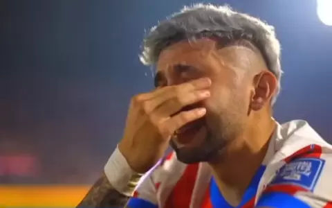 Alerta en la Albirroja: Julio Enciso se retira llorando del �ltimo amistoso premundialista