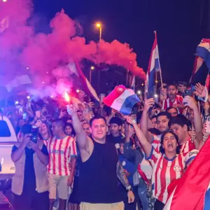 La ilusi�n tom� vuelo: multitudinaria despedida a la Albirroja