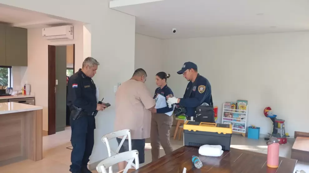 Millonario golpe en residencia de Alejandro Silva durante viaje al exterior. Foto: X