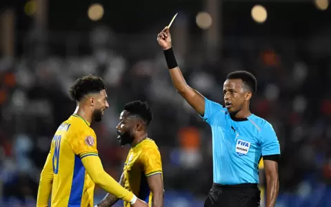 Deniegan entrada a Estados Unidos a �rbitro somal� que iba a dirigir la fase final del Mundial
