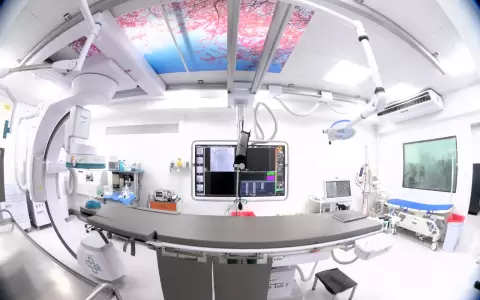 Equipamientos m�dicos de alta complejidad en el Instituto Nacional de Cardiolog�a "Prof. Dr. Juan A. Cattoni" - Hospital San Jorge.