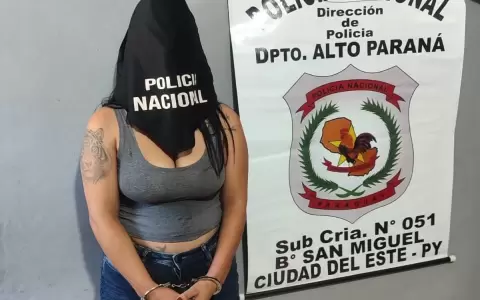 Detienen a mujer acusada de perseguir y embestir a una motociclista por presuntos celos