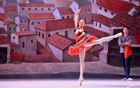 Laura Kamila Rojas, durante el ensayo de "Don Quijote" en el Teatro Nacional de Cuba, La Habana.