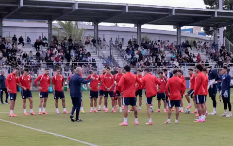 El reemplazo de Julio Enciso en el �ltimo equipo que par� Gustavo Alfaro