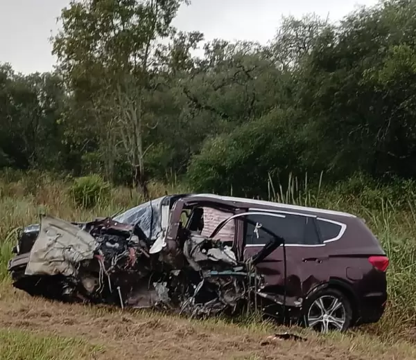 El coche de Sa�l Salcedo tras el accidente que tuvo lugar en la ciudad de Resistencia, Argentina.