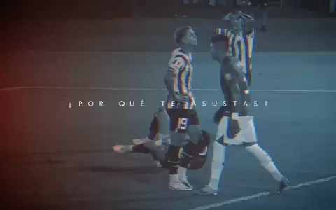 El video viral que emociona a los hinchas de la Albirroja: "Estos chicos son los h�roes malditos"