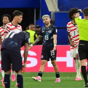 Paraguay debuta con una abultada derrota ante Estados Unidos