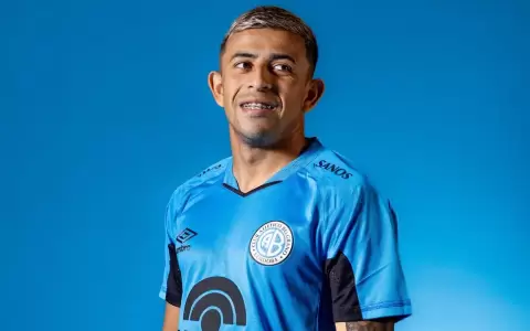 Alcides Ben�tez.
