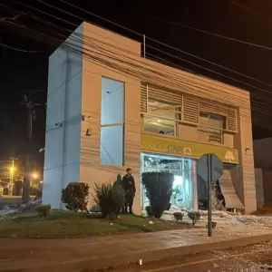 Fiscal�a refuerza pesquisa tras millonario golpe comando a bancos y casa de cambios en Santa Rita