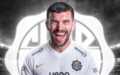 La viral jugada de Tim Payne, el futbolista impulsado por las redes que firmar� por Olimpia