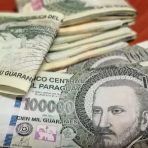 Guaran�es, dinero en efectivo.