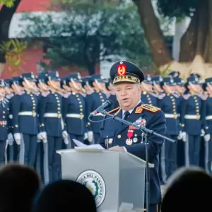 Pe�a entreg� bast�n de mando a C�sar Silguero, nuevo comandante de la Polic�a Nacional