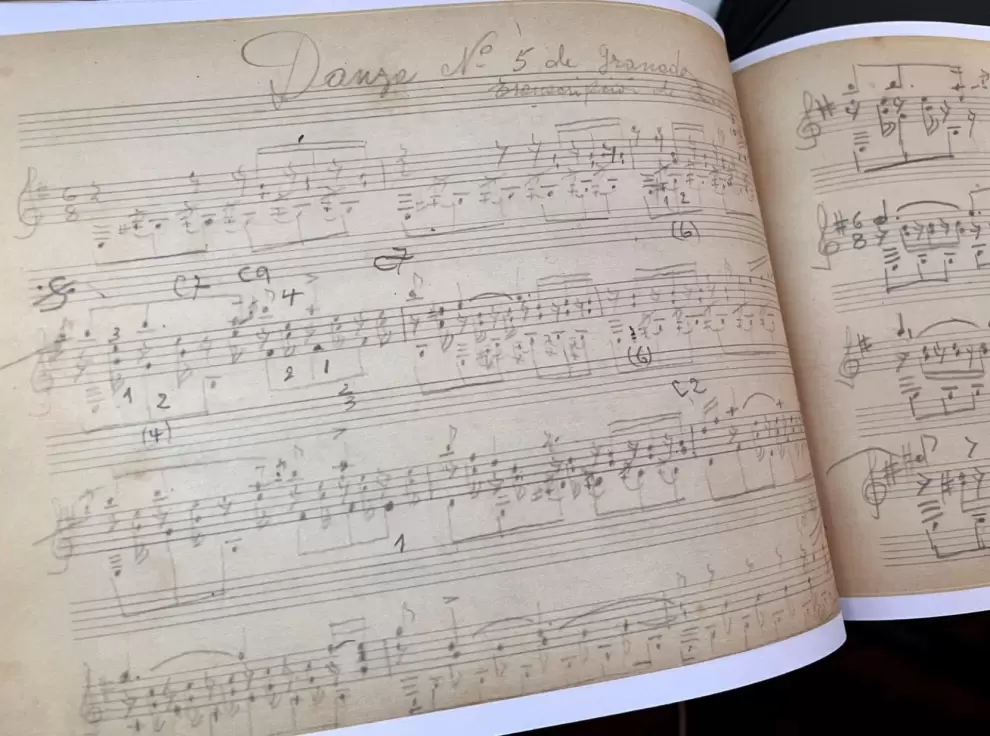 Partitura de Pablo C. Escobar. Cortes�a