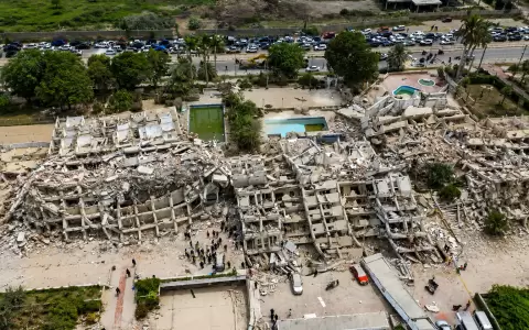 Doble sismo en Venezuela caus� miles de fallecidos.