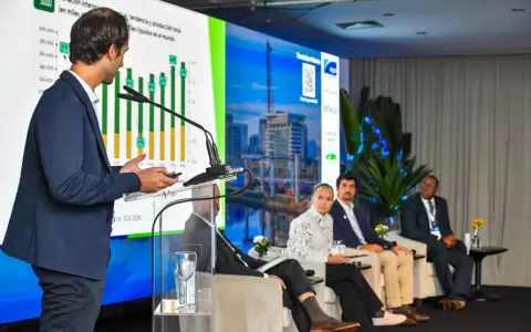 Agust�n Torroba, especialista Internacional en Biocombustibles y Energ�as Renovables del IICA y Secretario Ejecutivo de la CPBIO.