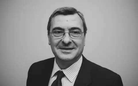 Jos� Vicente Peir� Barco.