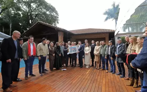 En su cumplea�os Cartes llama a la unidad colorada y pide una victoria nacional de la ANR en las municipales