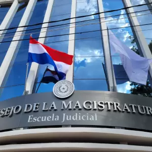 Mayoría oficialista avanza sobre espacios claves del Estado