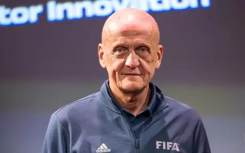 Pierluigi Collina, director de la Comisi�n de �rbitros de la FIFA.