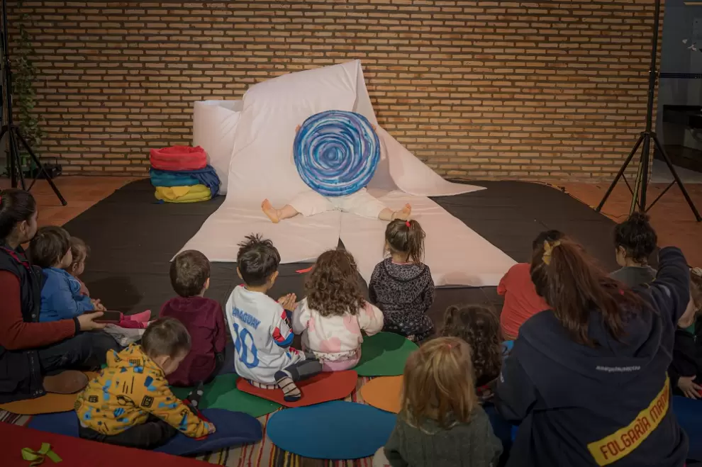 Puesta en escena de "En el principio, un punto" � Milena Coral