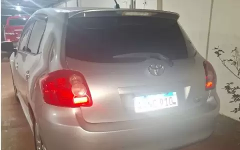 Hombres dispararon contra un veh�culo e intentaron asaltar al conductor, en Ciudad del Este.