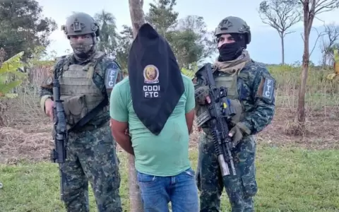 Detienen a presunto integrante de una red de apoyo al EPP vinculada al clan de alias "Macho".