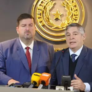 Senador Patrick Kemper y el ministro Luis Ram�rez.