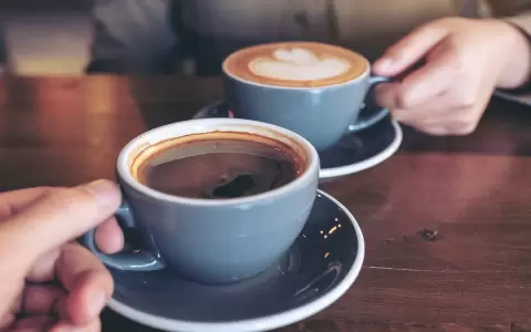 Caf�.