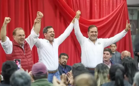 Acto pol�tico de Camilo P�rez con Ra�l Latorre y Arnaldo Samaniego.