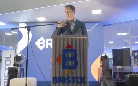 Eduardo Gim�nez, director ejecutivo de Bristol.
