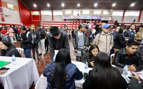 Feria de empleo para vacancias en Alto Paran�.