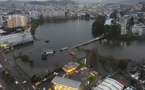 Kast decret� estado de excepci�n en Chile tras el fuerte temporal.