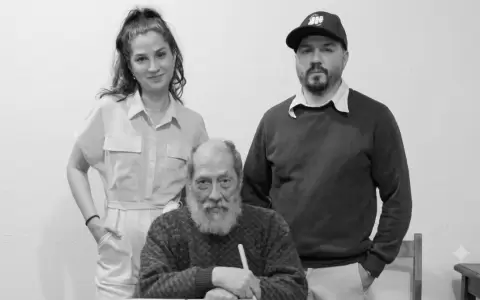 Toti, V�ctor y Julieta Morel.