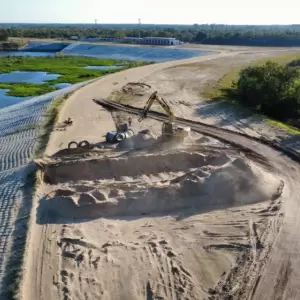 Obras en la Defensa Costera de Pilar.