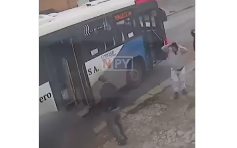 Momento en el que chofer se entera de lo ocurrido.