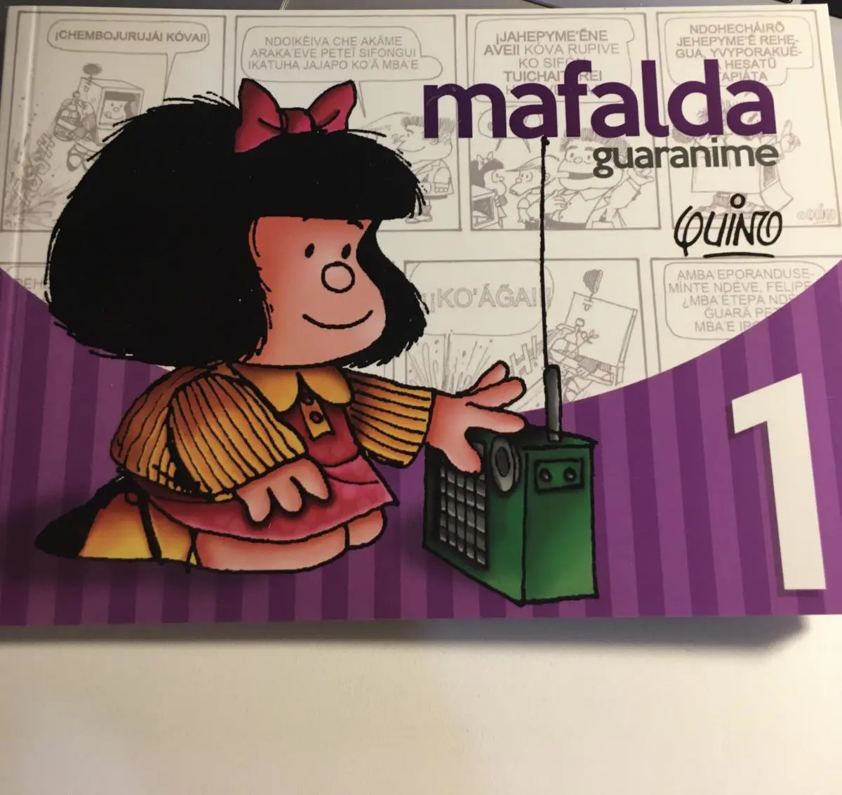 El primer n�mero de Mafalda en guaran�.