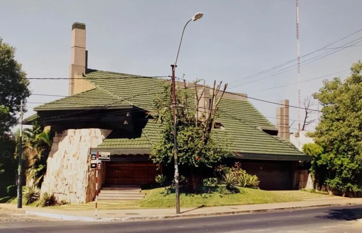 Casa Ferreira Falc�n, 1980. Avenida Mariscal L�pez y B�lgica � An�bal Cardozo