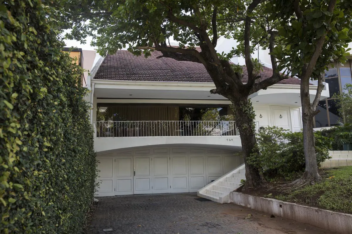 Casa Peroni, 1973. Avenida Mariscal L�pez � Laura Mandelik