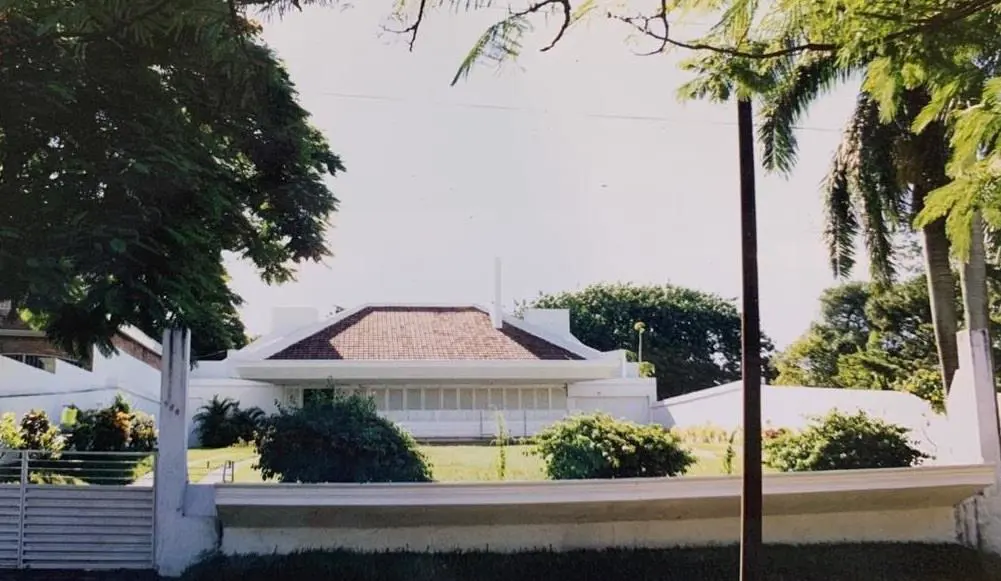 Casa Plate-Bendlin, 1976. Avenida Ruy D�az de Melgarejo � An�bal Cardozo