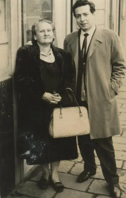 Josefina Pl� y Elvio Romero. Gentileza CCEJS