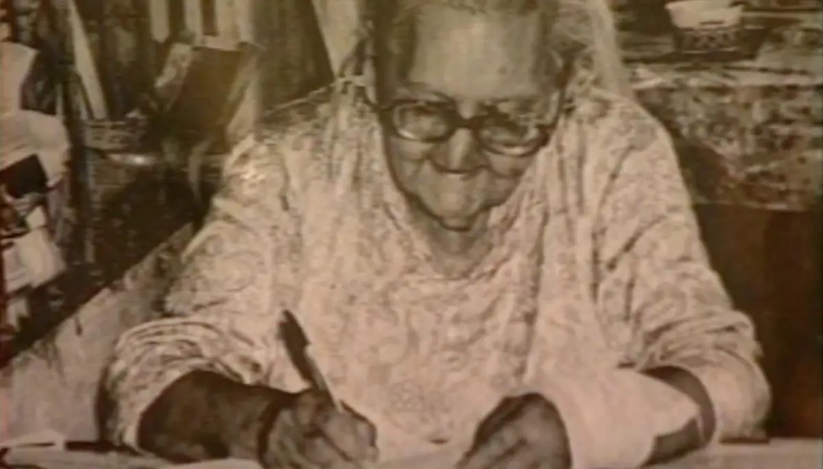 Josefina Pl� en sus �ltimos a�os. Still.